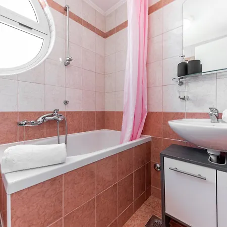 Rossa Apartamento *